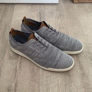 IZOD Mens Fly Away Round Toe Oxford Shoes